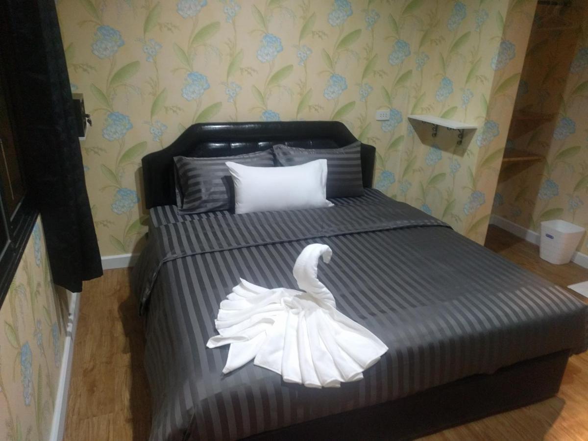Gw Guesthouse Паттая Екстер'єр фото