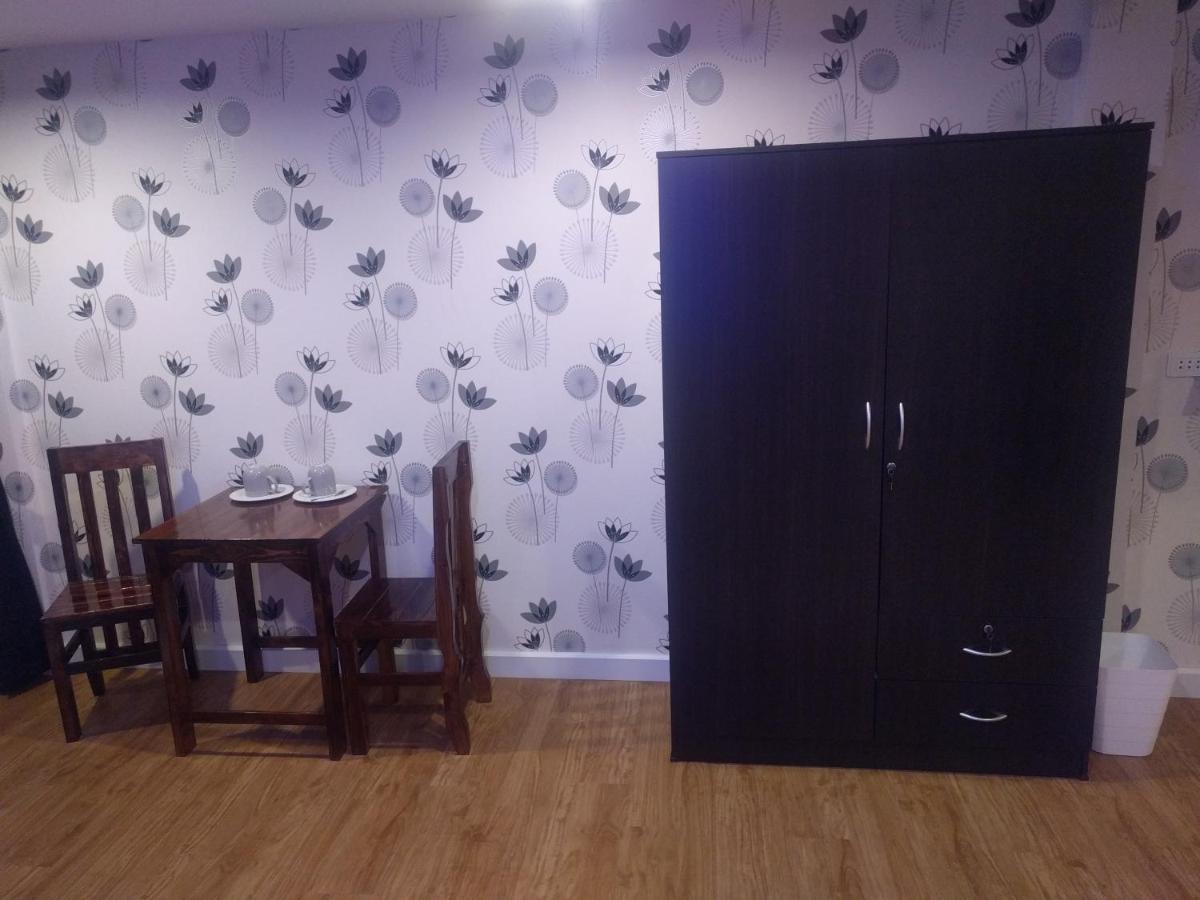 Gw Guesthouse Паттая Екстер'єр фото